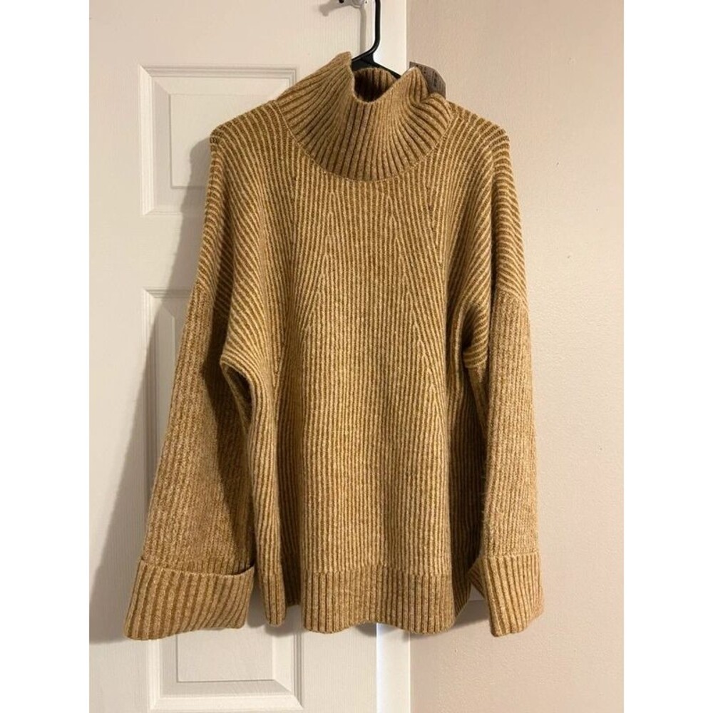 Topshop ribbed camel turtleneck sweater size 8-10 medium